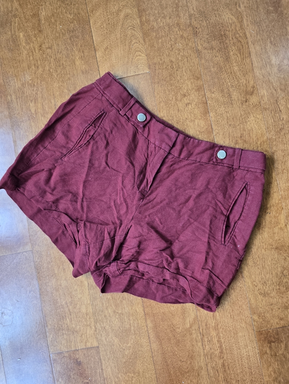 White House Black Market Women's Burgundy Linen Shorts size 2